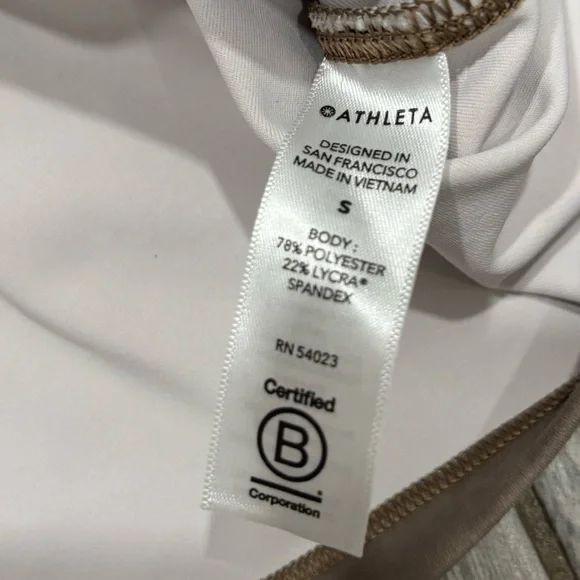 Athleta Shanti Watercolor Stripe Crop Tank Top size Small - Picture 5 of 6